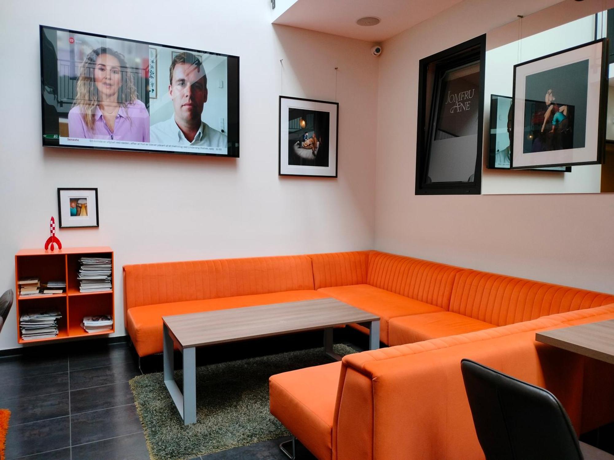 Hotel Jomfru Ane อัลบอร์ ภายนอก รูปภาพ