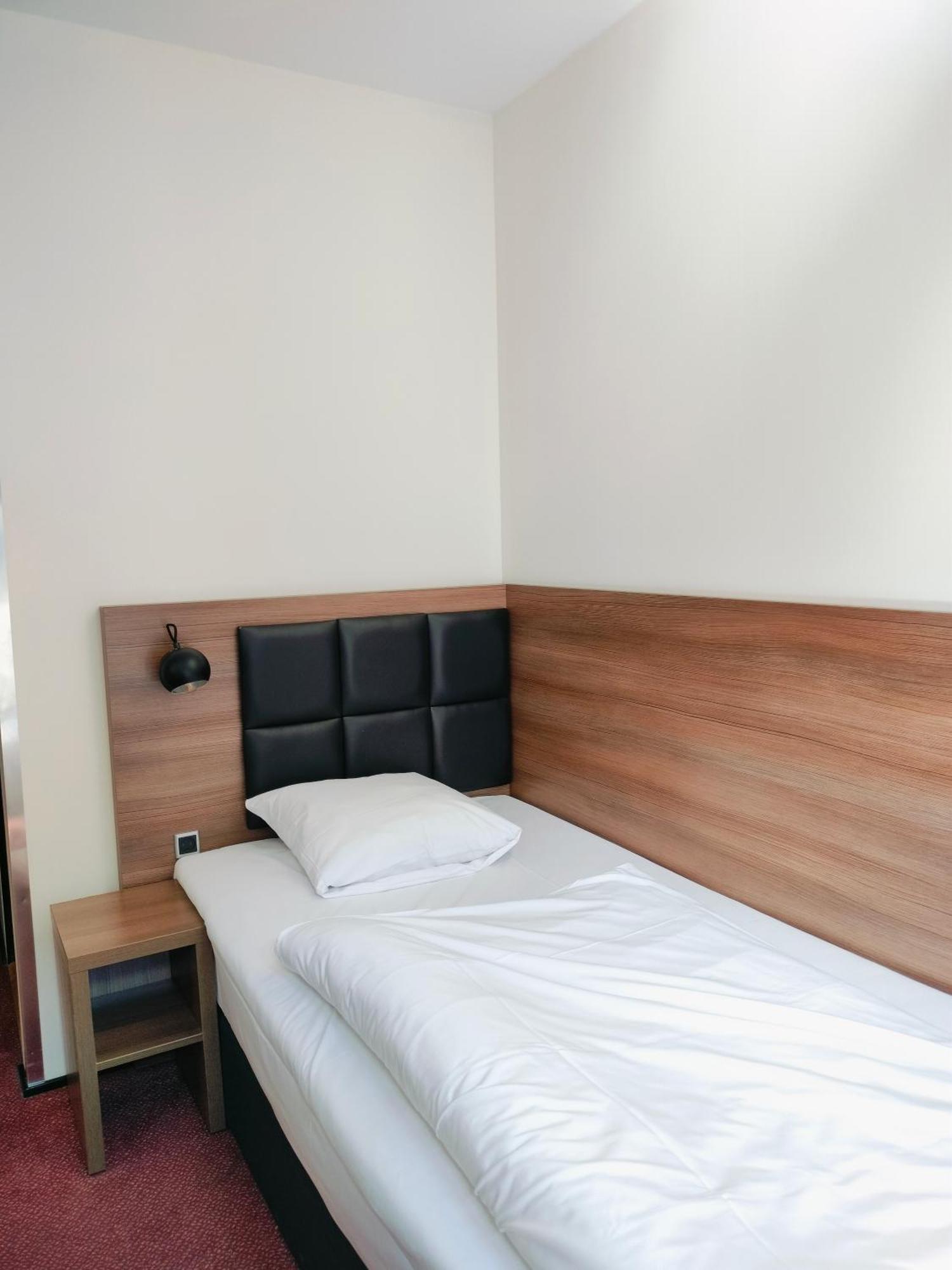 Hotel Jomfru Ane อัลบอร์ ภายนอก รูปภาพ