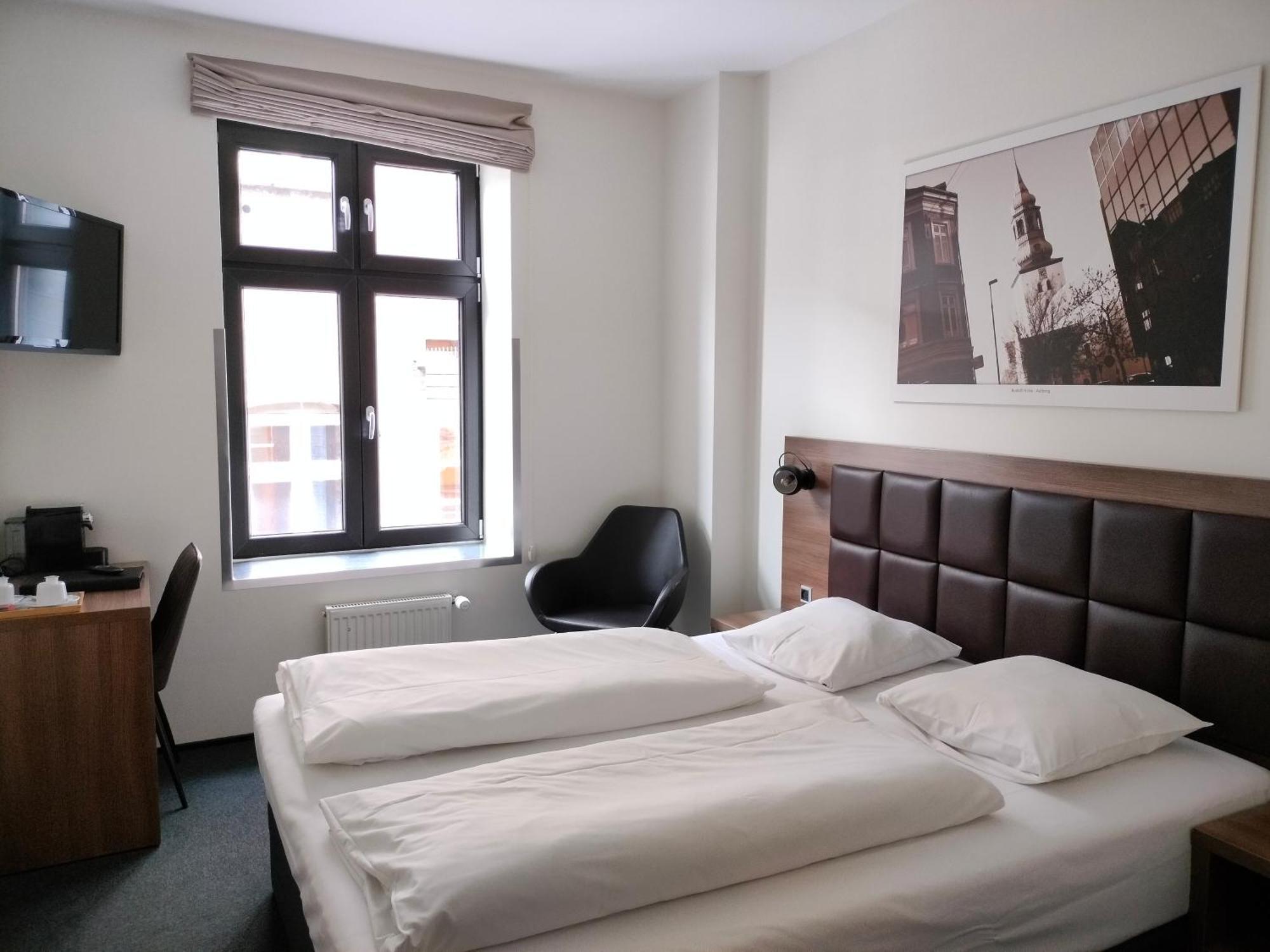 Hotel Jomfru Ane อัลบอร์ ภายนอก รูปภาพ