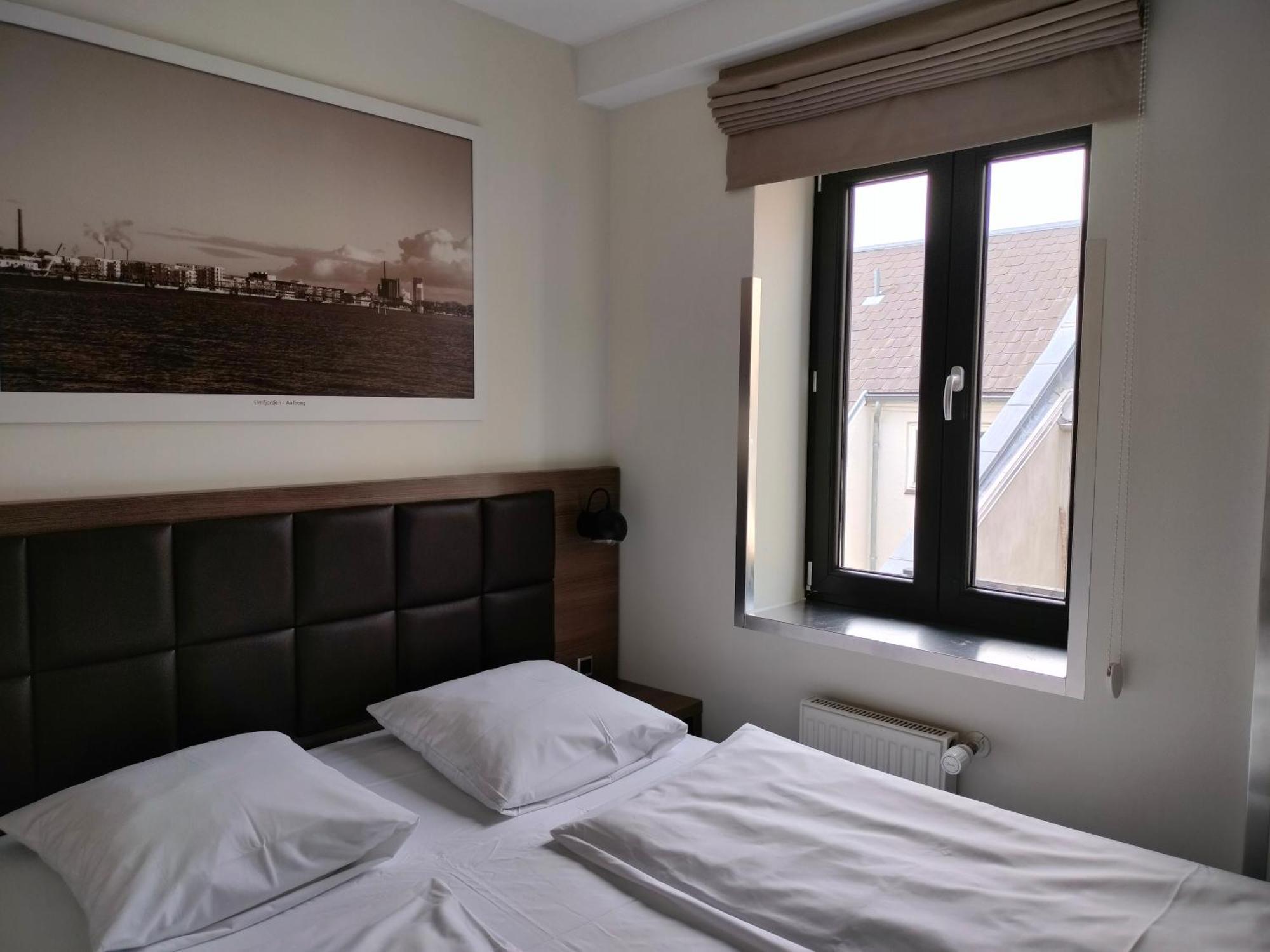 Hotel Jomfru Ane อัลบอร์ ภายนอก รูปภาพ